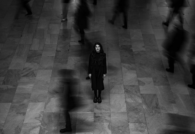 12 Psychological Reasons Why You Feel Lonely Even In A Crowd